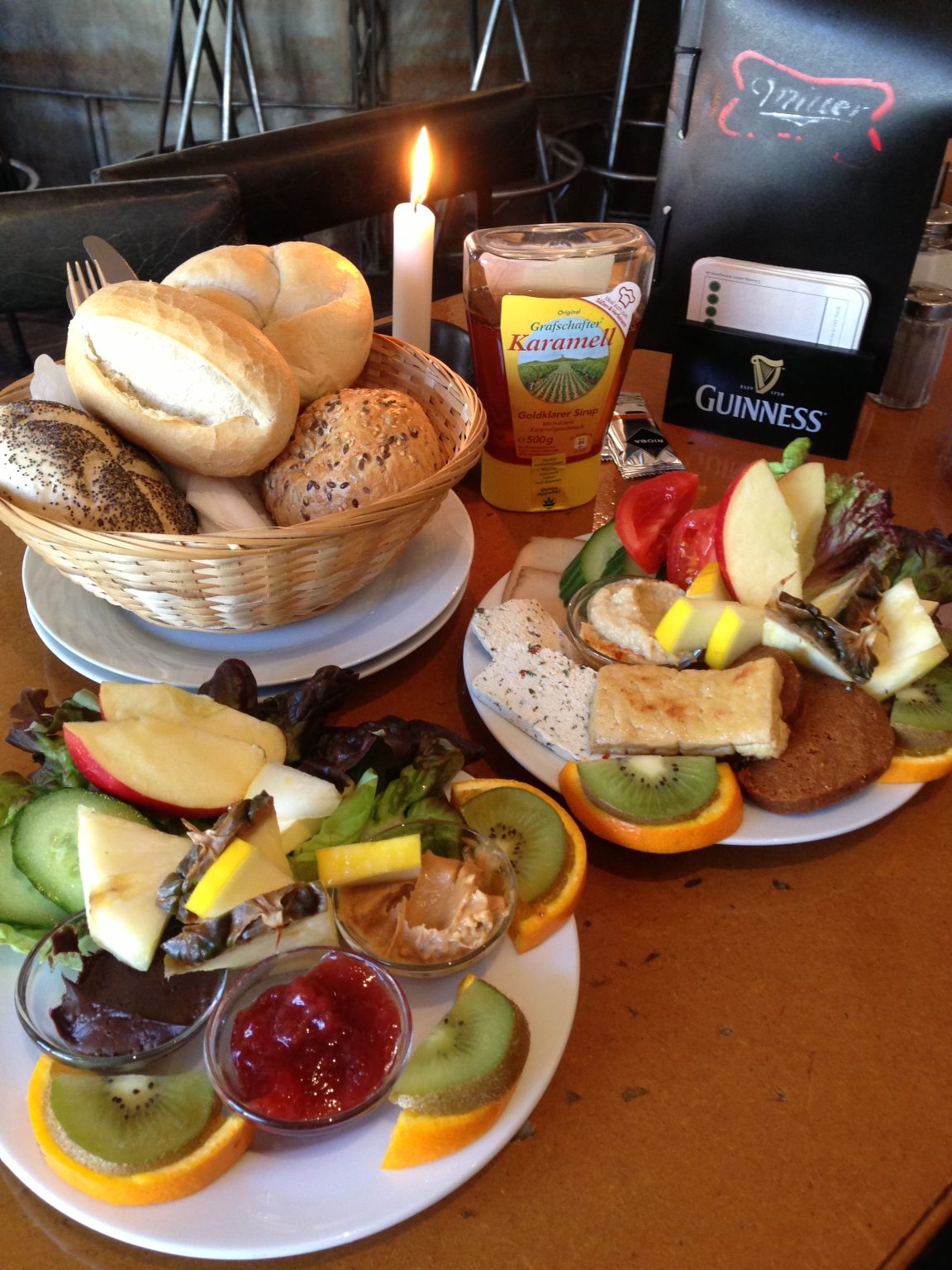 Vegan in Hamburg Frühstücken im Café Miller Deutschland is(s)t vegan