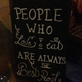 Raffinierte vegane Gerichte in coolem Ambiente bei Langosch am Main