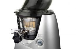 Gerätetest Saftpresse: Kuvings Whole Slow Juicer B6000