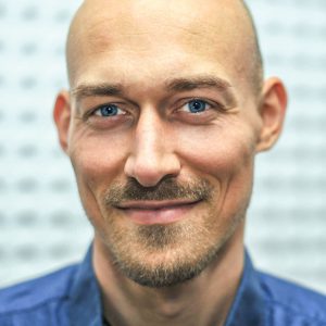 robert_blue2_1024_square