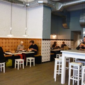 100% vegan und besonders grün: Burger-Restaurant Swing Kitchen in Wien
