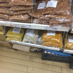 Vegane Lebensmittel im Asialaden