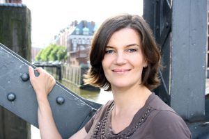 Autorin Bettina Hennig ©Omid-Najafi