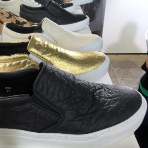 “Für viele ist vegane Mode ´Fashion ohne Tier-Substanzen´. Für uns ist es viel mehr.” Interview mit Mimi Sewalski von Avocadostore.de