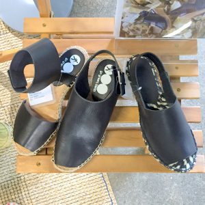 “Für viele ist vegane Mode ´Fashion ohne Tier-Substanzen´. Für uns ist es viel mehr.” Interview mit Mimi Sewalski von Avocadostore.de