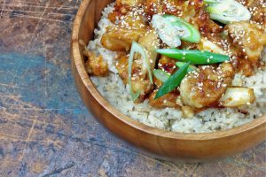 Sticky Sesam Blumenkohl - kohl und karma