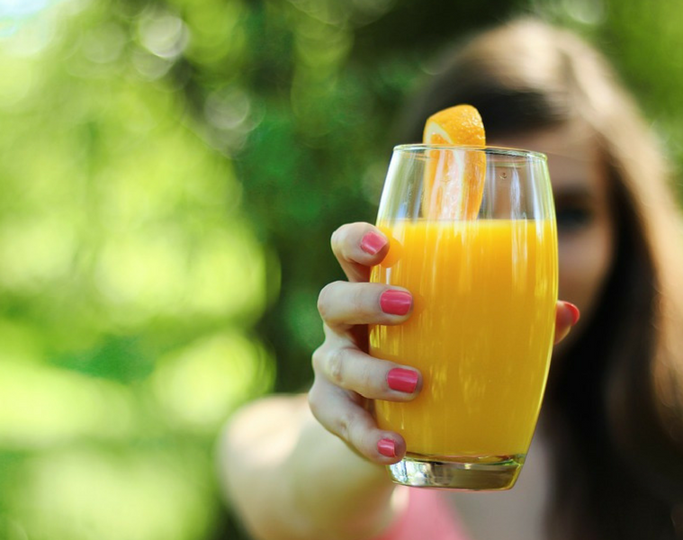 orangensaft gesund glas trinken saft orange
