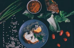 Spontanes Rezept – Gebackener Blumenkohl mit veganem Aufstrich