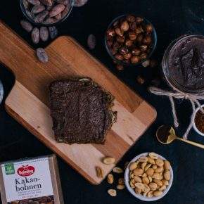 Veganer Schoko Nuss Aufstrich - Nutella Alternative