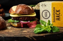 Burger aus Sonnenblumen-Hack