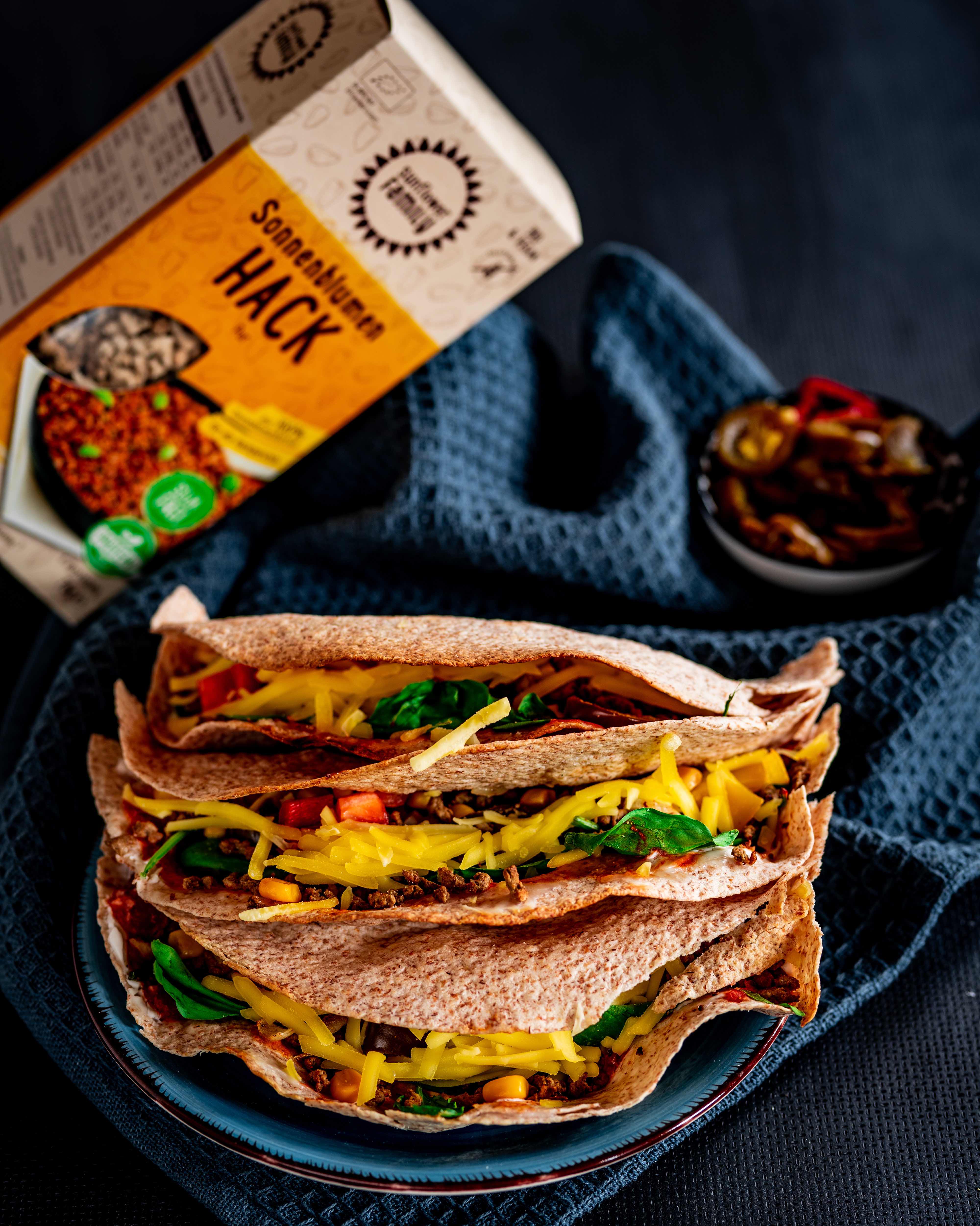 Überbackene Tortilla Wraps mit Sonnenblumenack | Deutschland is(s)t vegan