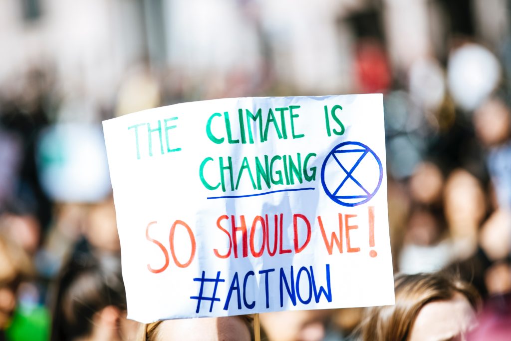 klimaprotest_schild_unsplash