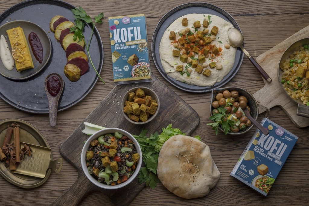 INTERVIEW MIT DER ZEEVI
Kofu – der Kichererbsentofu von Zeevi