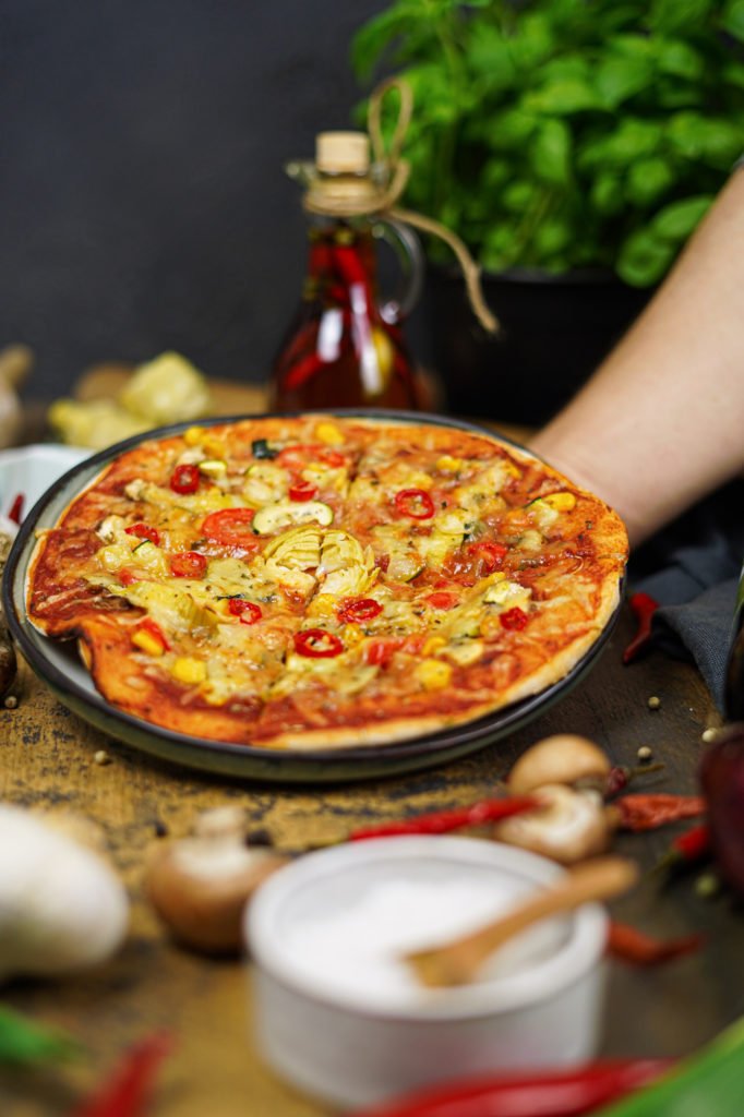 vegane Pizza mit Chiliöl