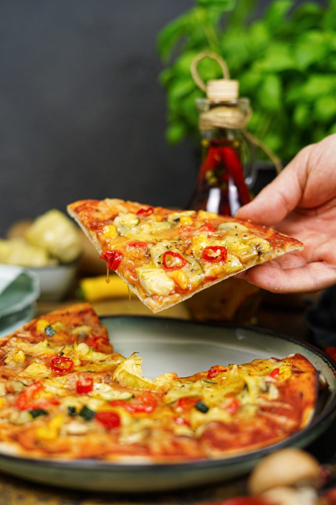 vegane Pizza mit Chiliöl