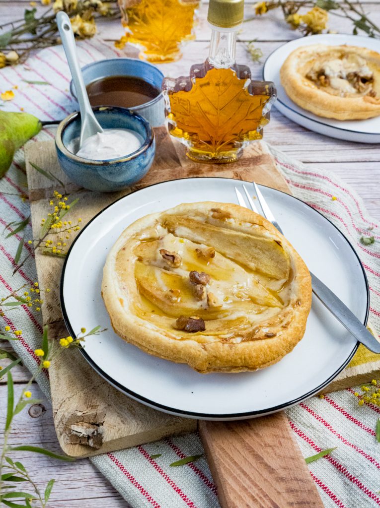 Blätterteigtassen_birne_Ahornsirup
