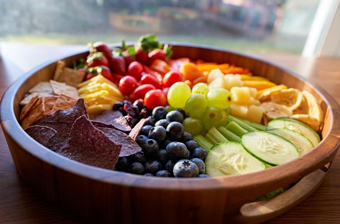 Essen nach dem Regenbogenprinzip vegan