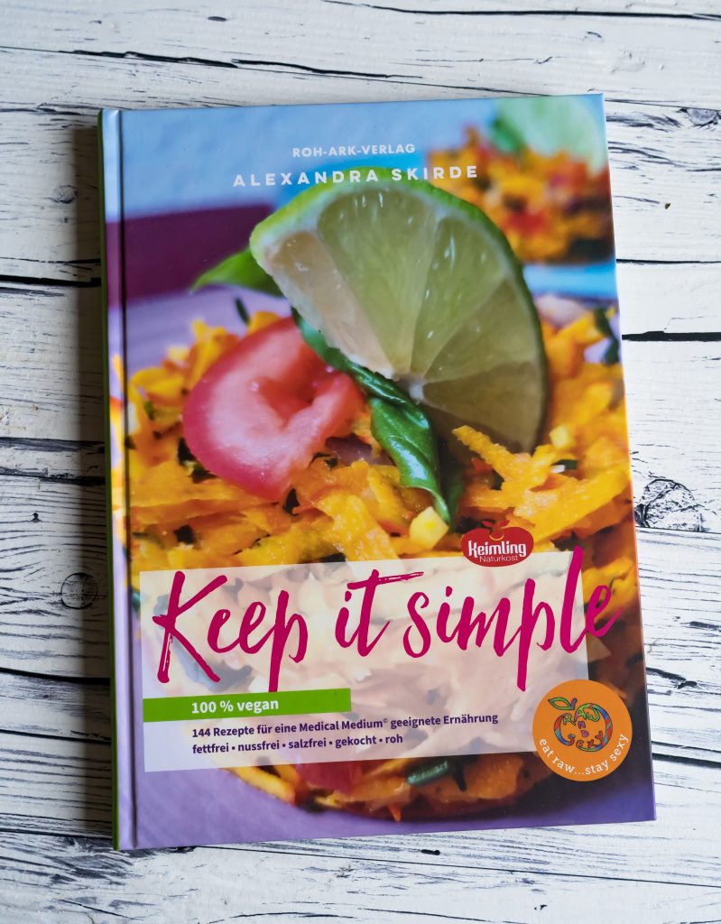 Buch "Keep it simple" präsentiert Vegan Raw Chef Alexandra Skirde