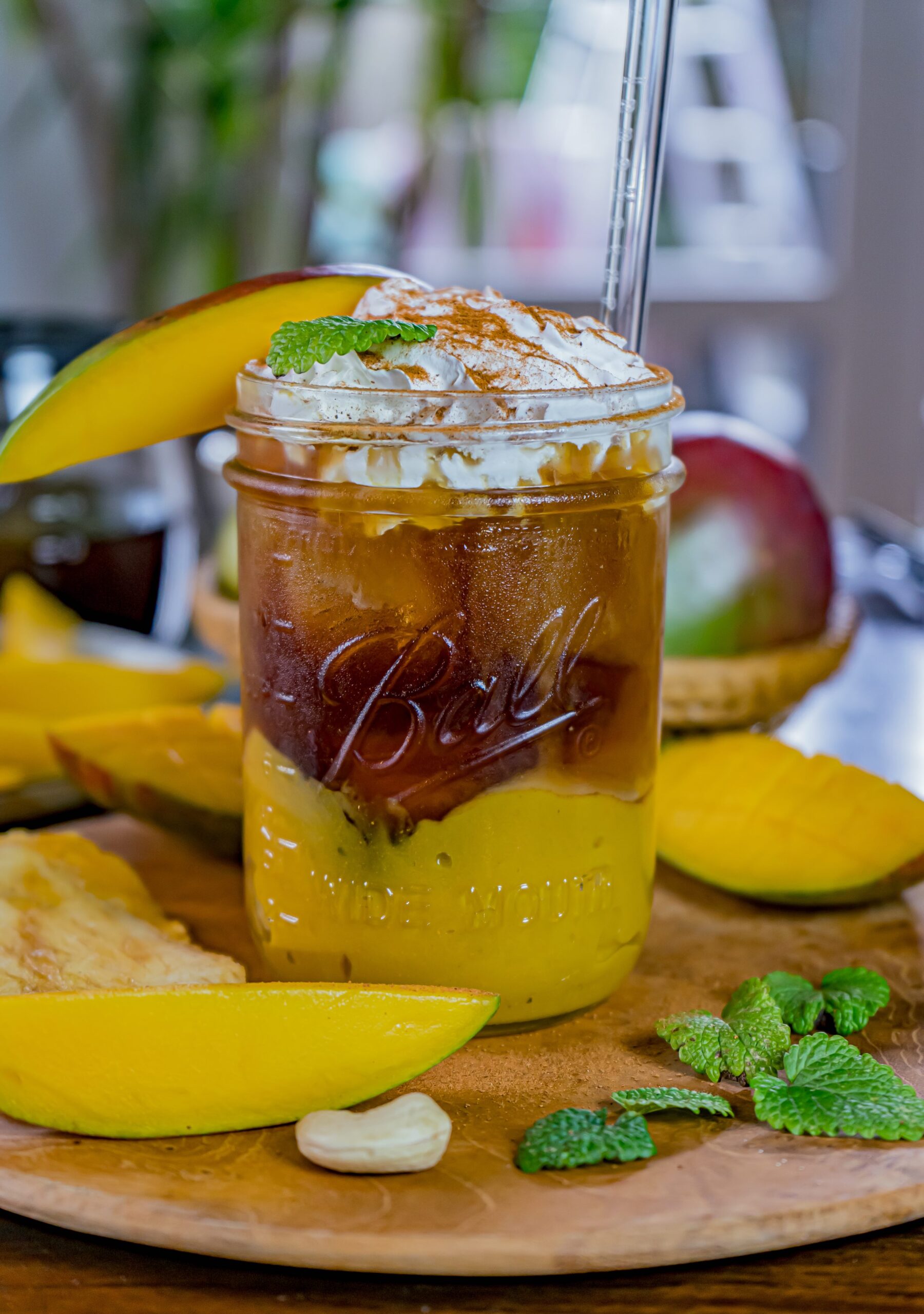 Cold Brew Kaffee mit Mango im Handumdrehen