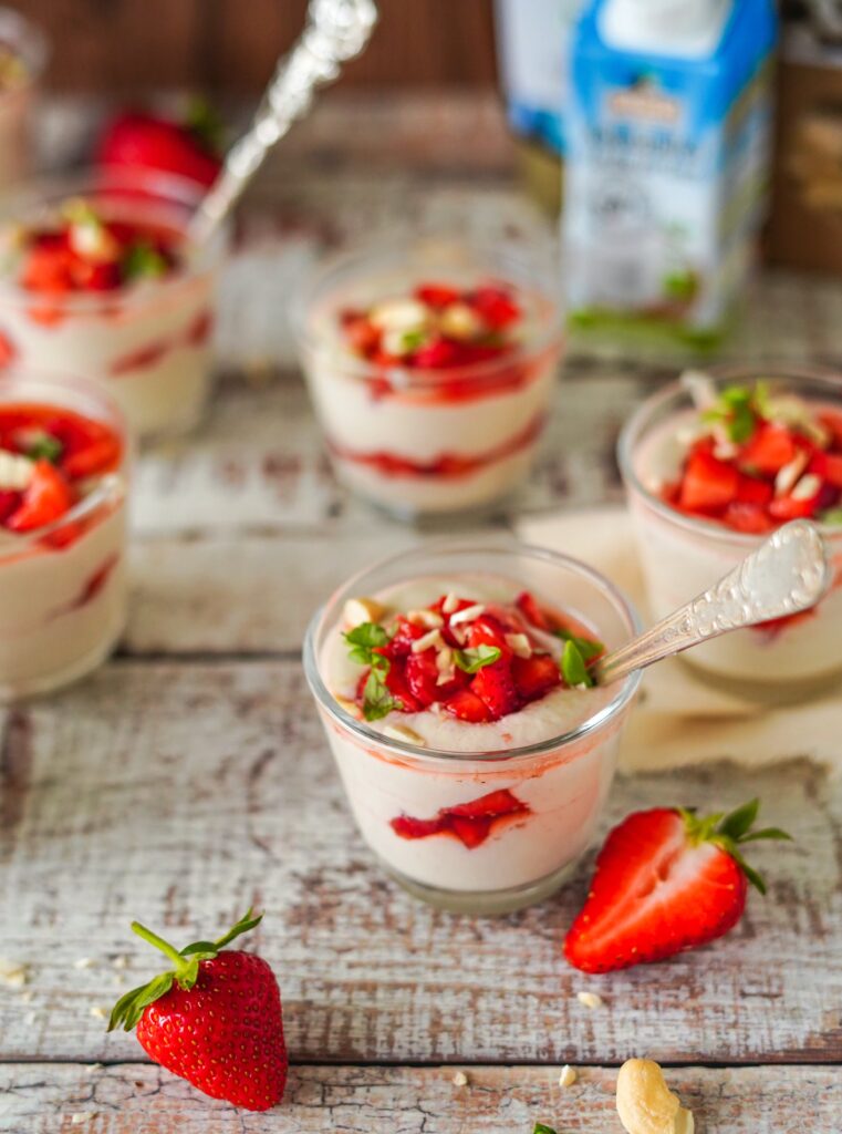 Cashew Erdbeer Creme