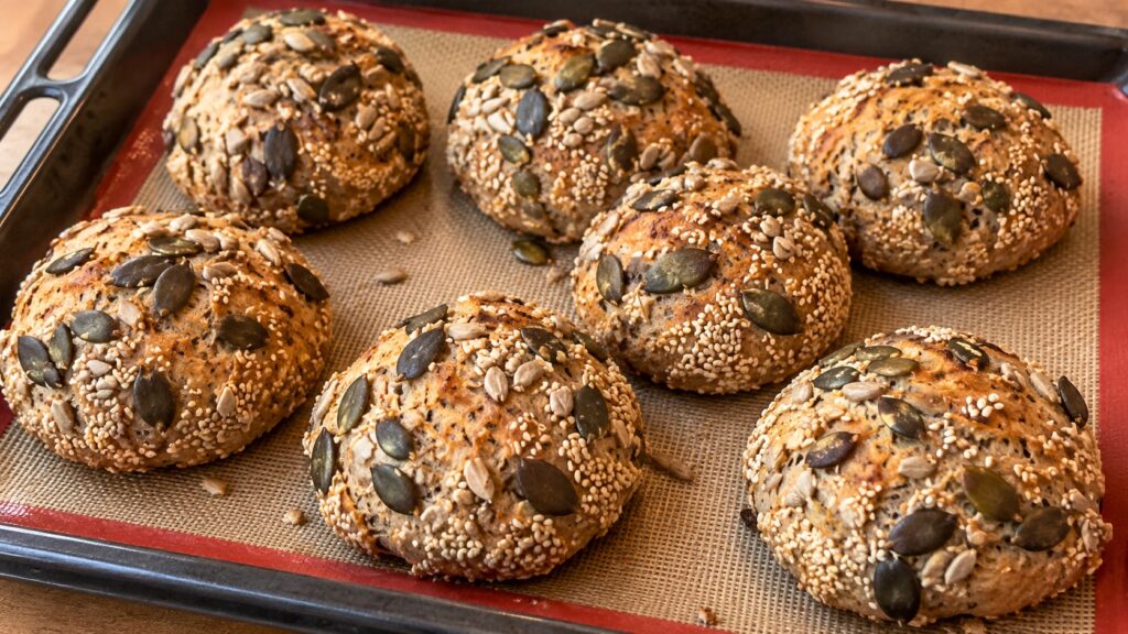 Vegane Quarkbrötchen mit Dinkelvollkornmehl