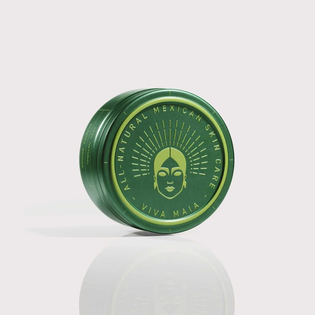 Die Radiating Cream von Viva Maia bildet den abschließenden Pflegeschritt der Harmony Routine. Sie enthält unter anderem Avocadoöl, Glycerin, Sheabutter, Mandelöl, Sesamöl, Vitamin E, Aloe-vera-Extrakt und Jícama-Wurzelextrakt. Auch Ylang-Ylang-Öl ist Bestandteil der Rezeptur.